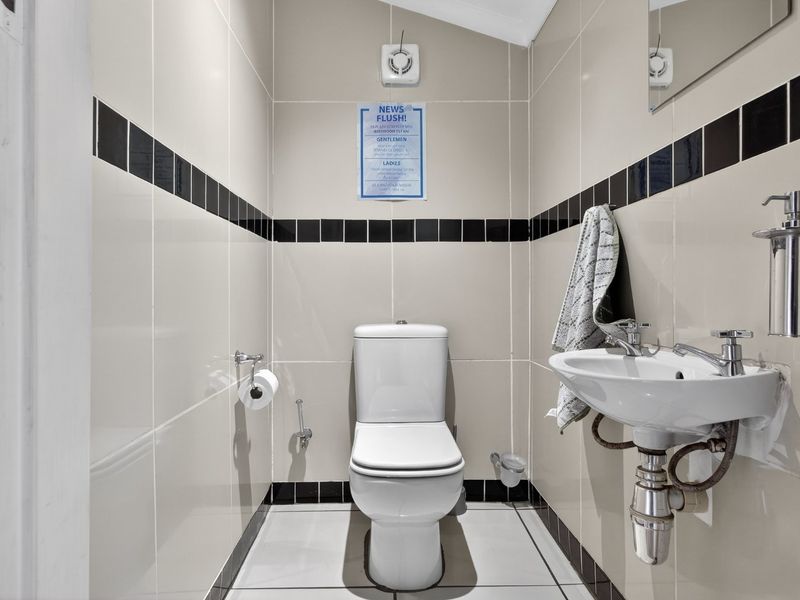 A Private Family Sanctuary with Space to Live and Entertain - Photo 7