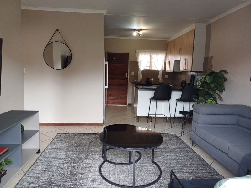 2 Bedroom Apartment/Flat, Mozart Lane, Noordwyk,  Midrand - Photo 3