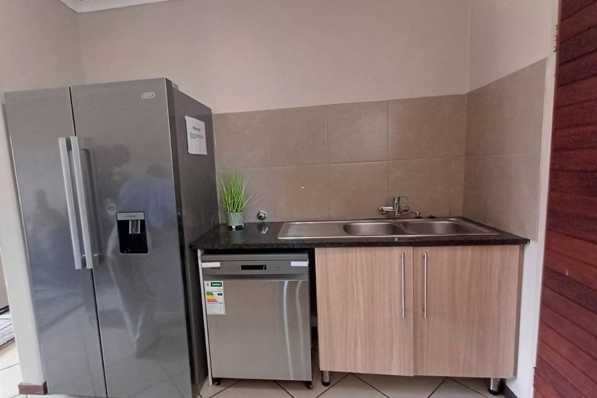 2 Bedroom Apartment/Flat, Mozart Lane, Noordwyk,  Midrand - Photo 5