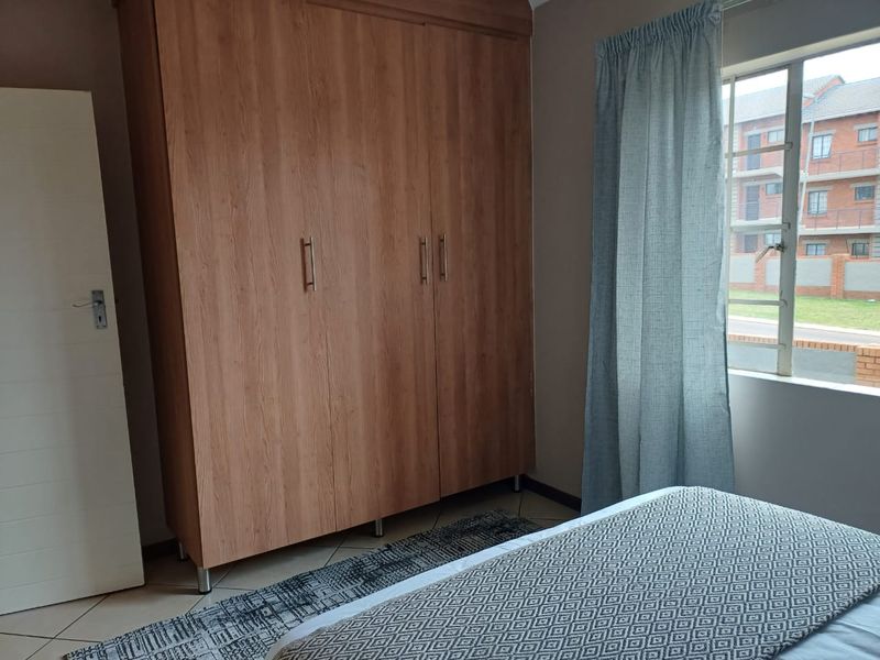 2 Bedroom Apartment/Flat, Mozart Lane, Noordwyk,  Midrand - Photo 8