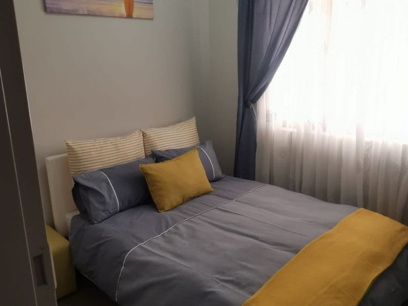 Impeccable 2 Bedroom Apartment to rent in Broadacres, Fourways - Sandton  - Photo 10