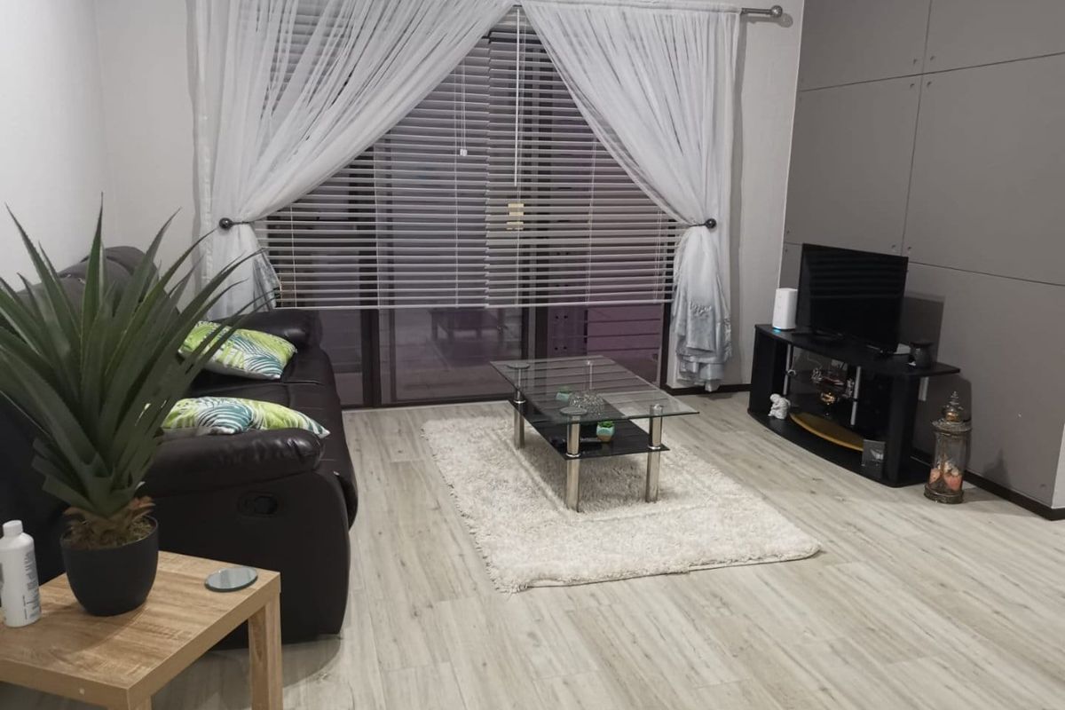 Impeccable 2 Bedroom Apartment to rent in Broadacres, Fourways - Sandton  - Photo 3