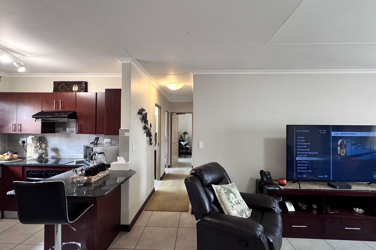 2 Bedroom with Impecable view - Photo 2