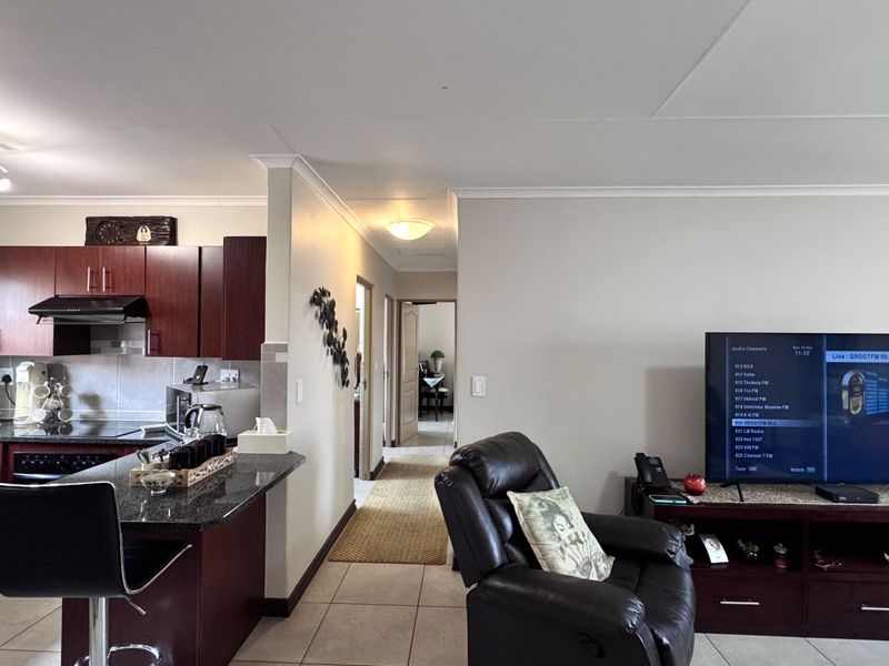 2 Bedroom with Impecable view - Photo 2