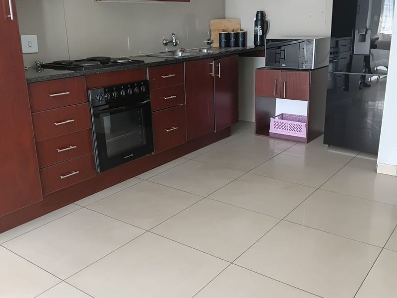 Stunning Duplex for Sale in a Secure Estate – Die Heuwel - Photo 2