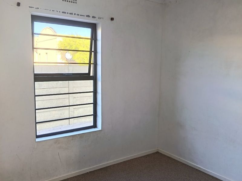 Two Bedroom House in Security Estate - Photo 8