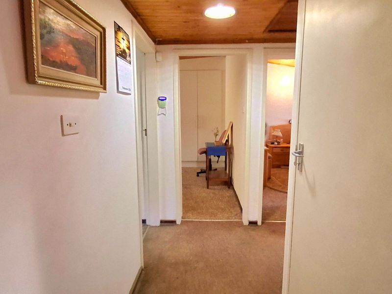 3 Bedrooms home for sale in Sasolburg close to high school and primary school walkin dictens to town - Photo 9