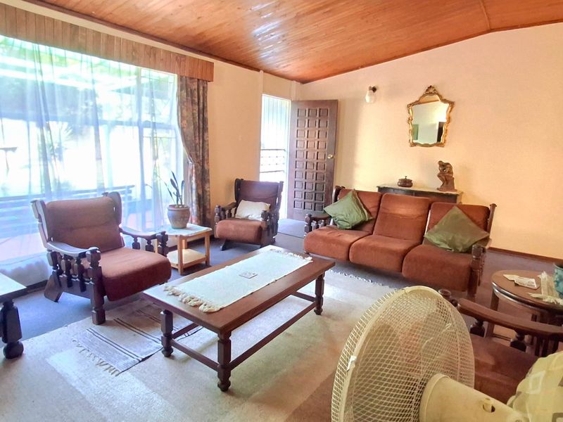 3 Bedrooms home for sale in Sasolburg close to high school and primary school walkin dictens to town - Photo 8