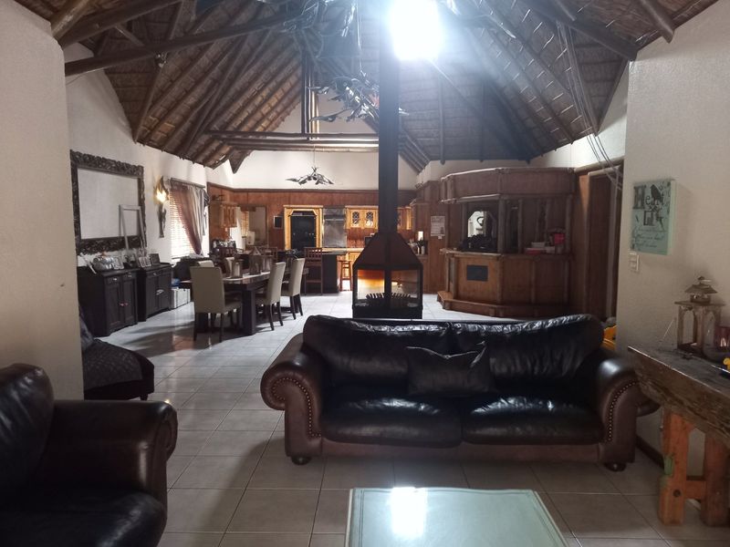 House for sale in Wilkoppies. - Photo 7