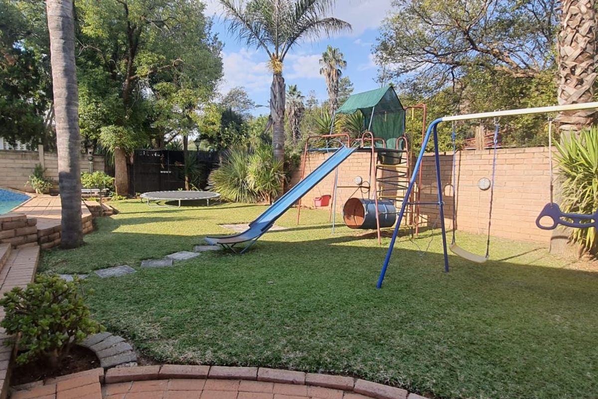 3 Bedroom house for sale in Roosheuwel. - Photo 5
