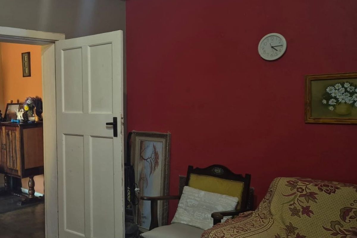 Strongly built house in Kenhardt, Northern Cape. - Photo 5