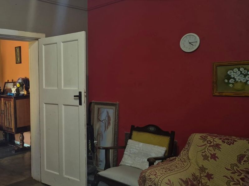 Strongly built house in Kenhardt, Northern Cape. - Photo 5