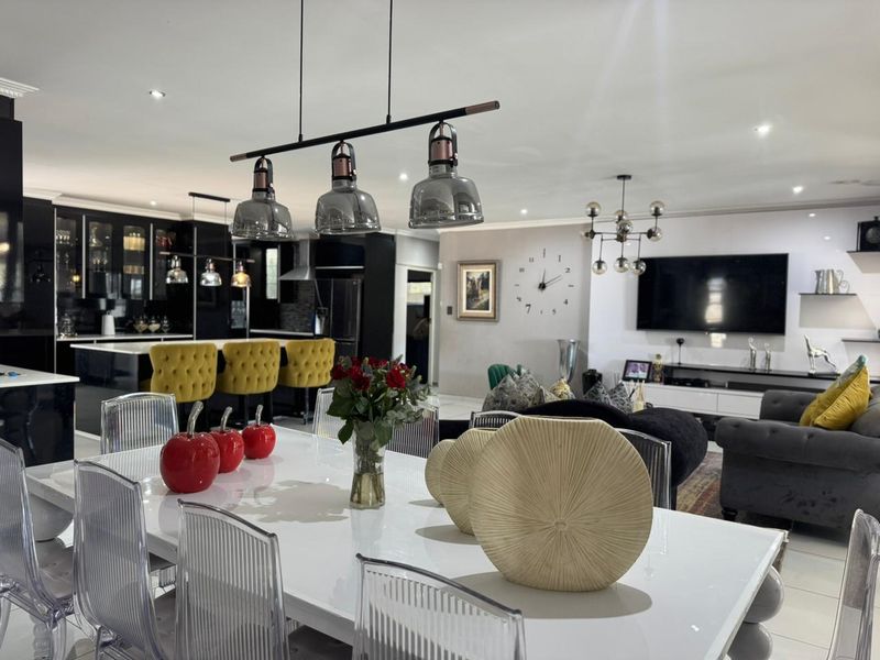 Attractive Family Home – Great Location & Strong Potential - Photo 2