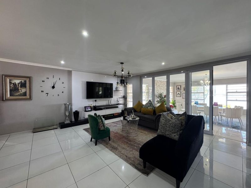 Attractive Family Home – Great Location & Strong Potential - Photo 10