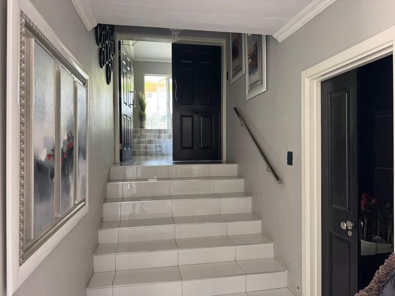 Attractive Family Home – Great Location & Strong Potential - Photo 9