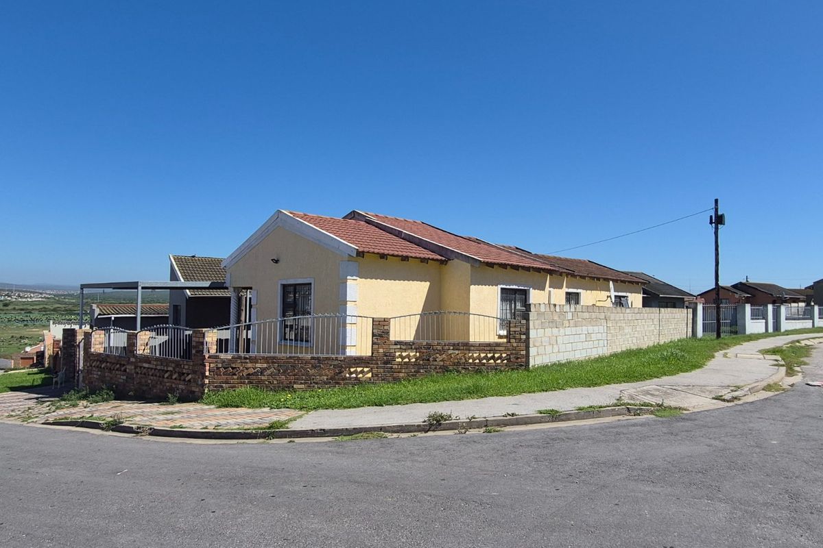 3 bedroom house for sale in KwaDwesi - Photo 2