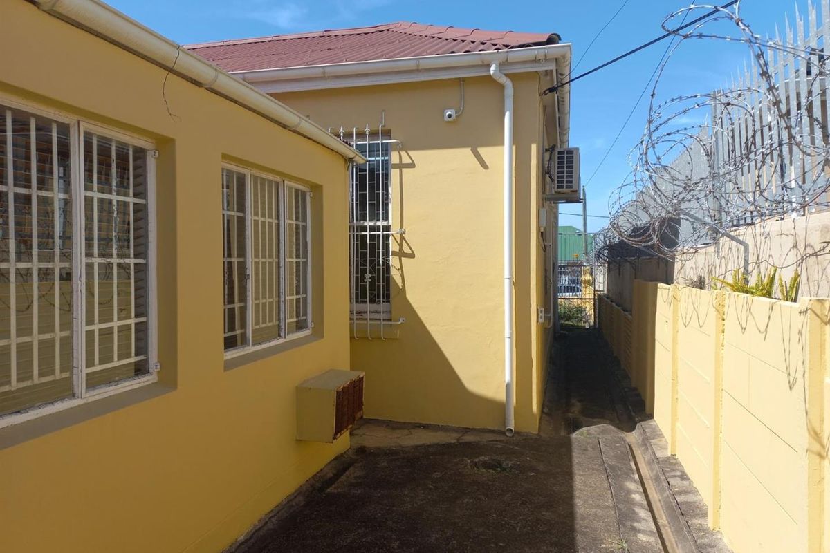 Prime Commercial Property in Belgravia – - Photo 2