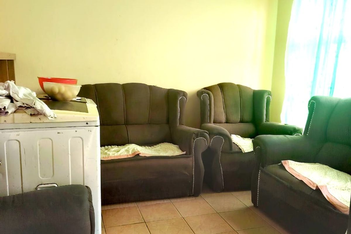 3 Bed House in Eersterivier South for Sale - Photo 4