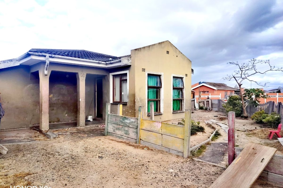 3 Bed House in Eersterivier South for Sale - Photo 2