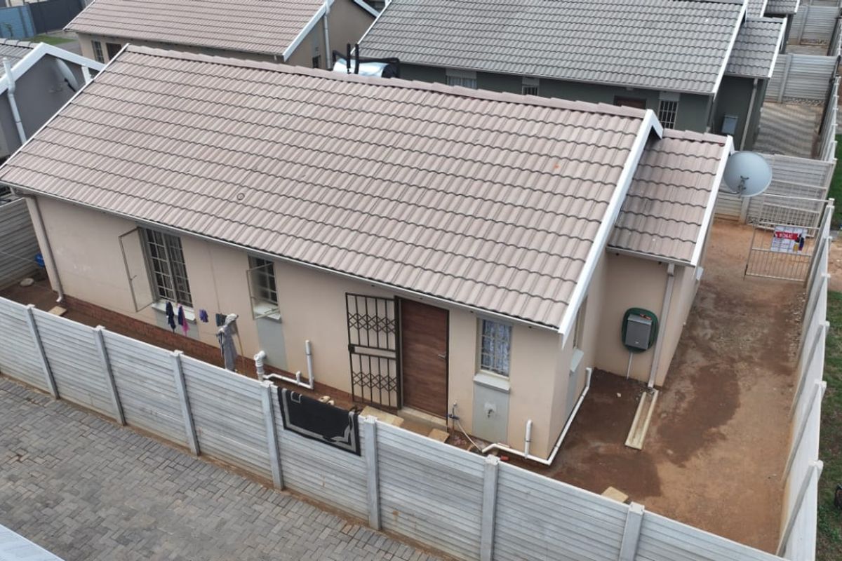 Specious 3-bedroom house for sale in Sky City - Photo 2