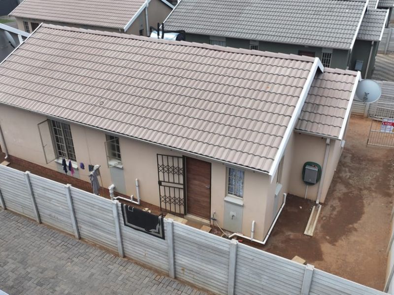 Specious 3-bedroom house for sale in Sky City - Photo 2