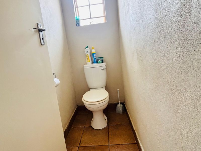 Specious 2-bedroom house for sale in Sky City - Photo 9