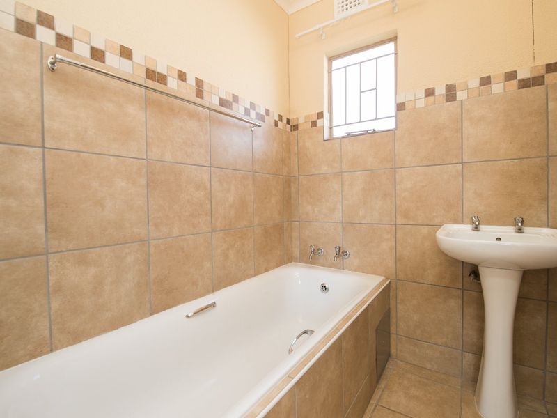 Specious 2-bedroom house for sale in Sky City - Photo 8