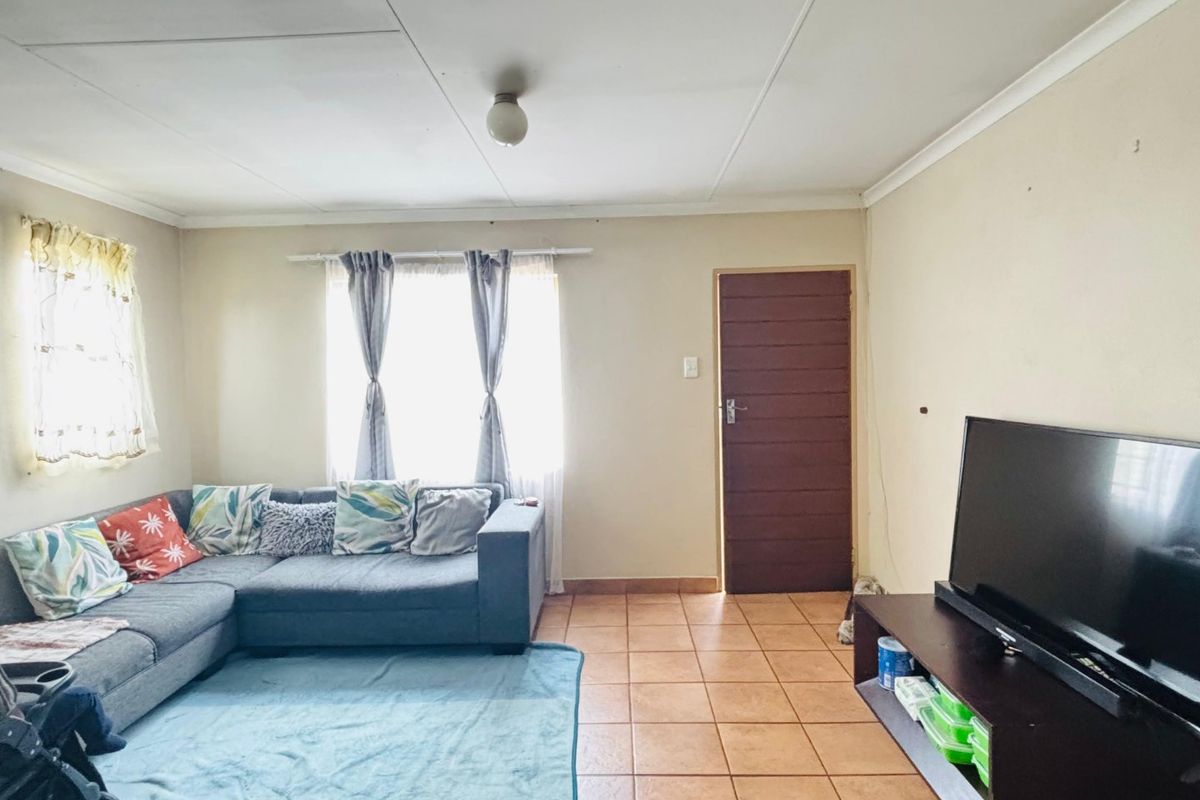 Specious 2-bedroom house for sale in Sky City - Photo 4