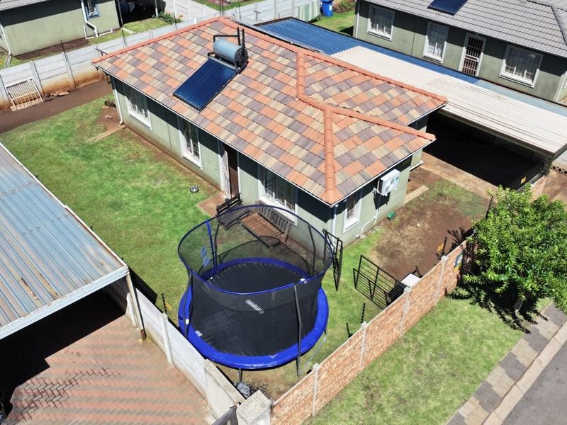 Spacious 3 bedroom and 2 bathroom house for sale in sky city  - Photo 7