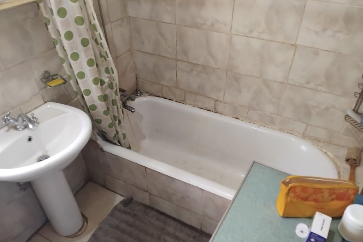 Fixer-Upper Opportunity – Great Value! - Photo 5