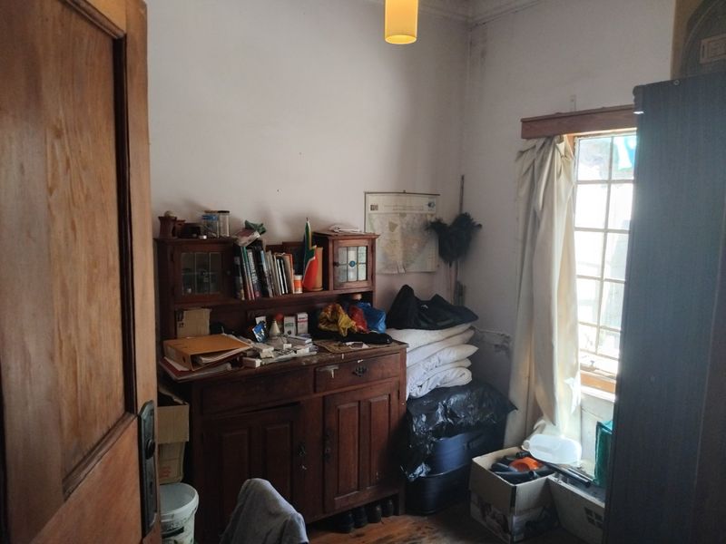 Fixer-Upper Opportunity – Great Value! - Photo 9