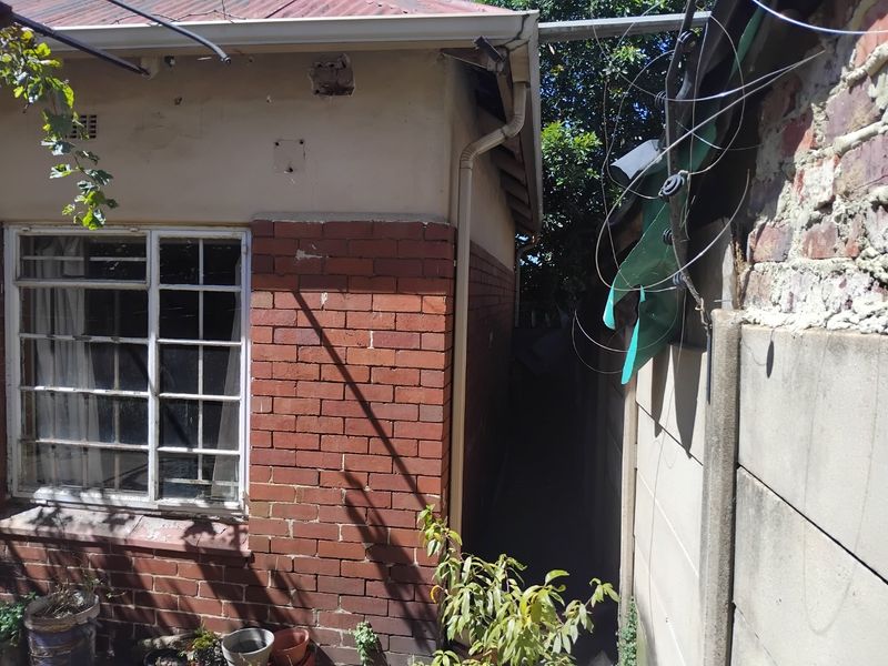 Fixer-Upper Opportunity – Great Value! - Photo 4