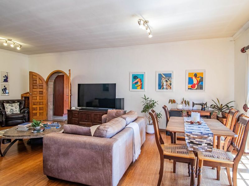 Family Haven with Income Potential in Secure Hurlyvale! - Photo 5