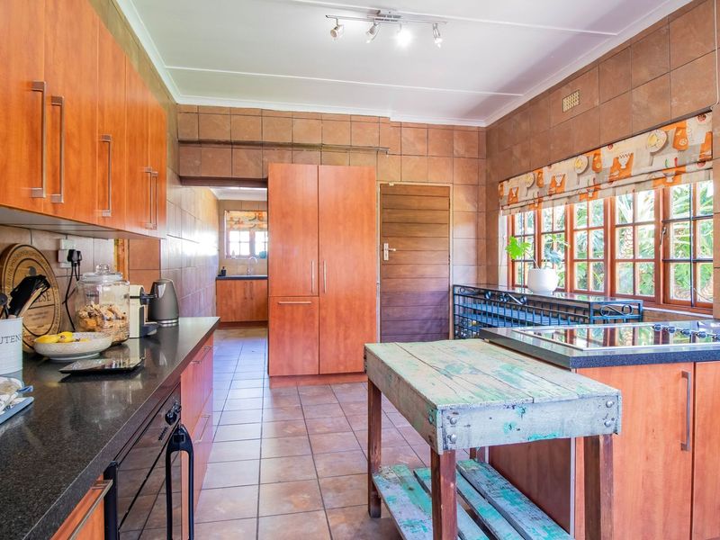 Family Haven with Income Potential in Secure Hurlyvale! - Photo 7