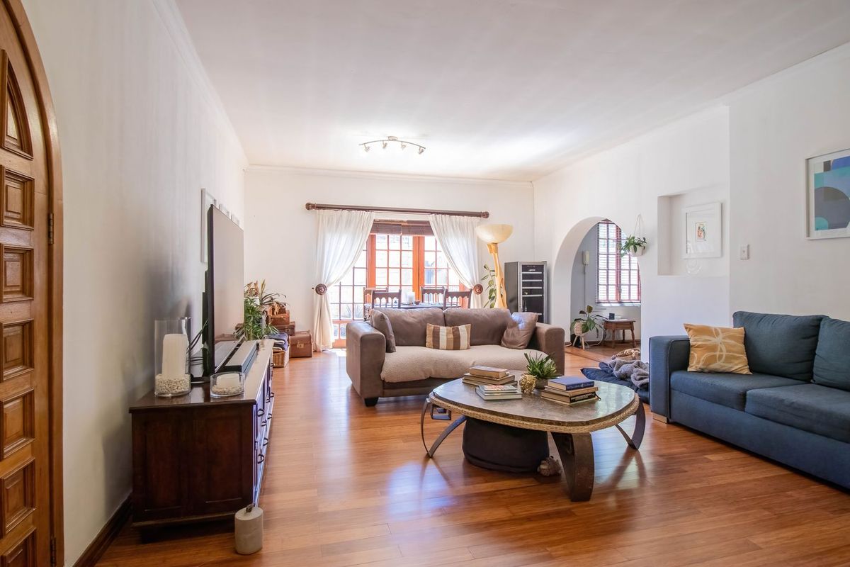 Family Haven with Income Potential in Secure Hurlyvale! - Photo 3