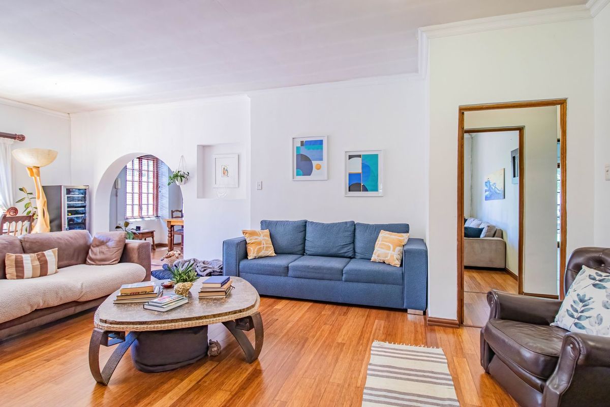 Family Haven with Income Potential in Secure Hurlyvale! - Photo 2