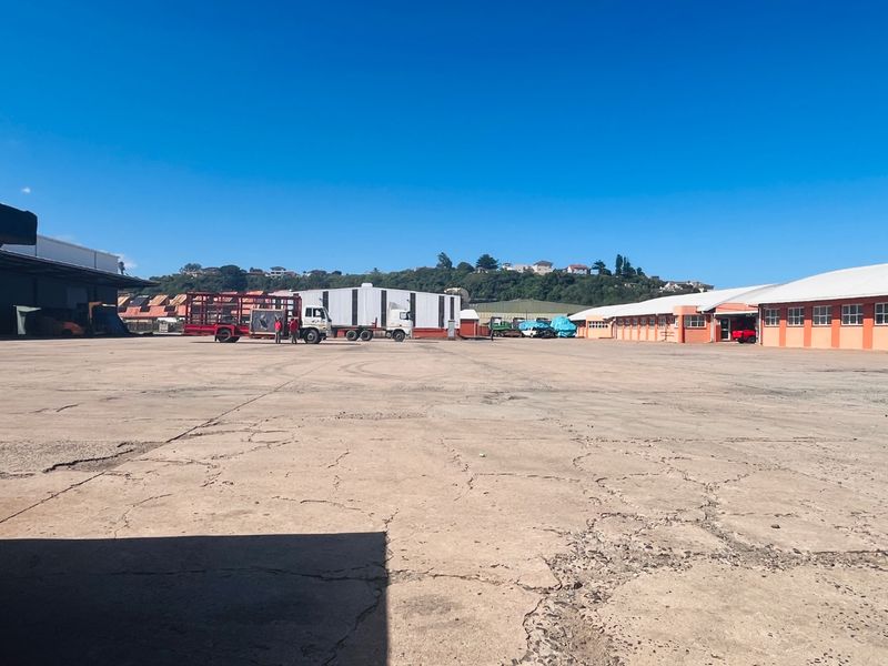 Prospecton Industrial Logistics Hub | Port Proximity | Investment Opportunity | Extensive Yard & Office Infrastructure - Photo 2