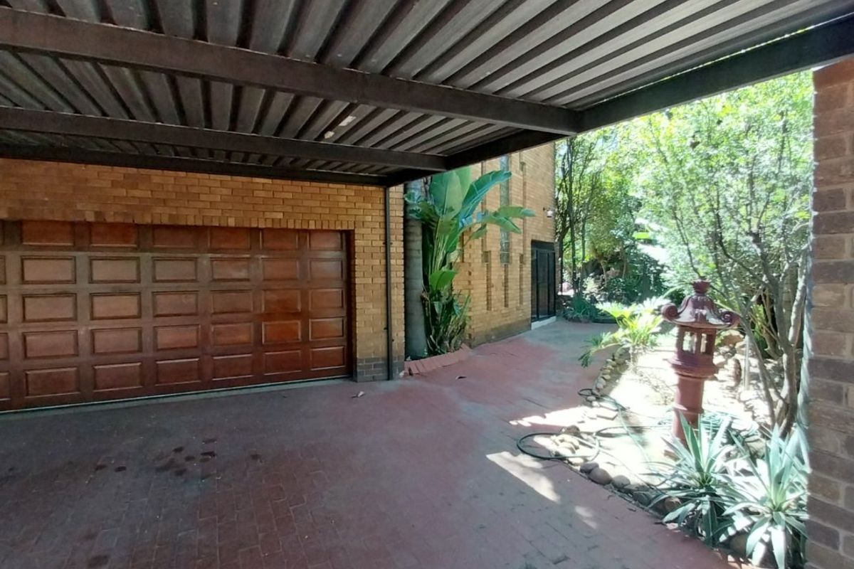 Magnificent Off-Grid Luxury Living In Sunward Park - Photo 4