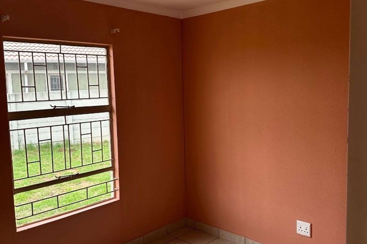 Lovely 3 Bedroom House to Rent in Leopard Rest Estate.  - Photo 5