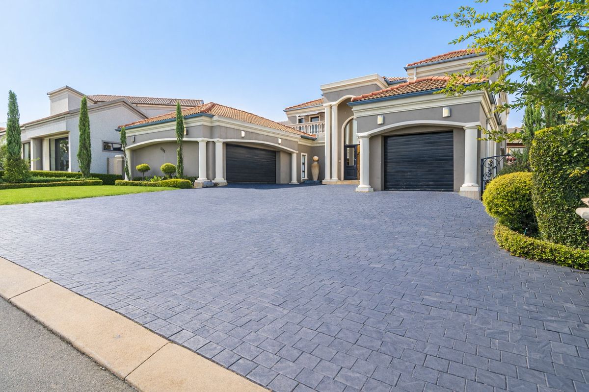 Stunning Family House for Sale  - Photo 2