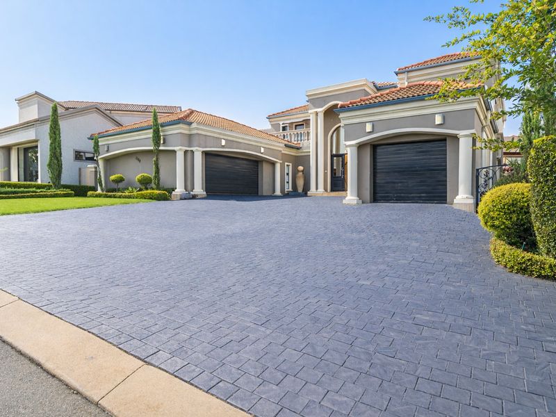 Stunning Family House for Sale  - Photo 2