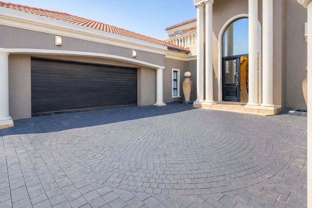 Stunning Family House for Sale  - Photo 4