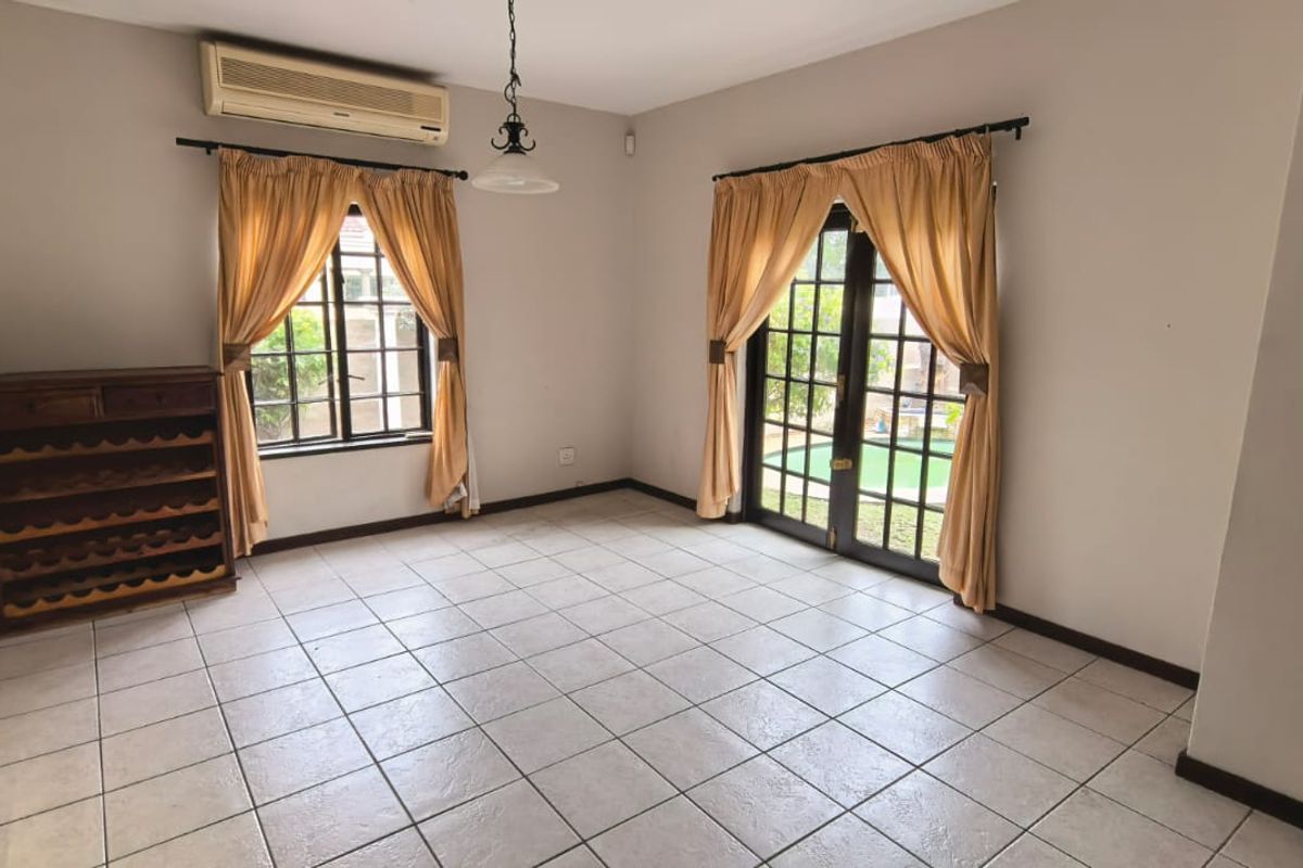 Luxury 5 Bedroom Family Home for Sale in Kyalami Hills Estate - Photo 3