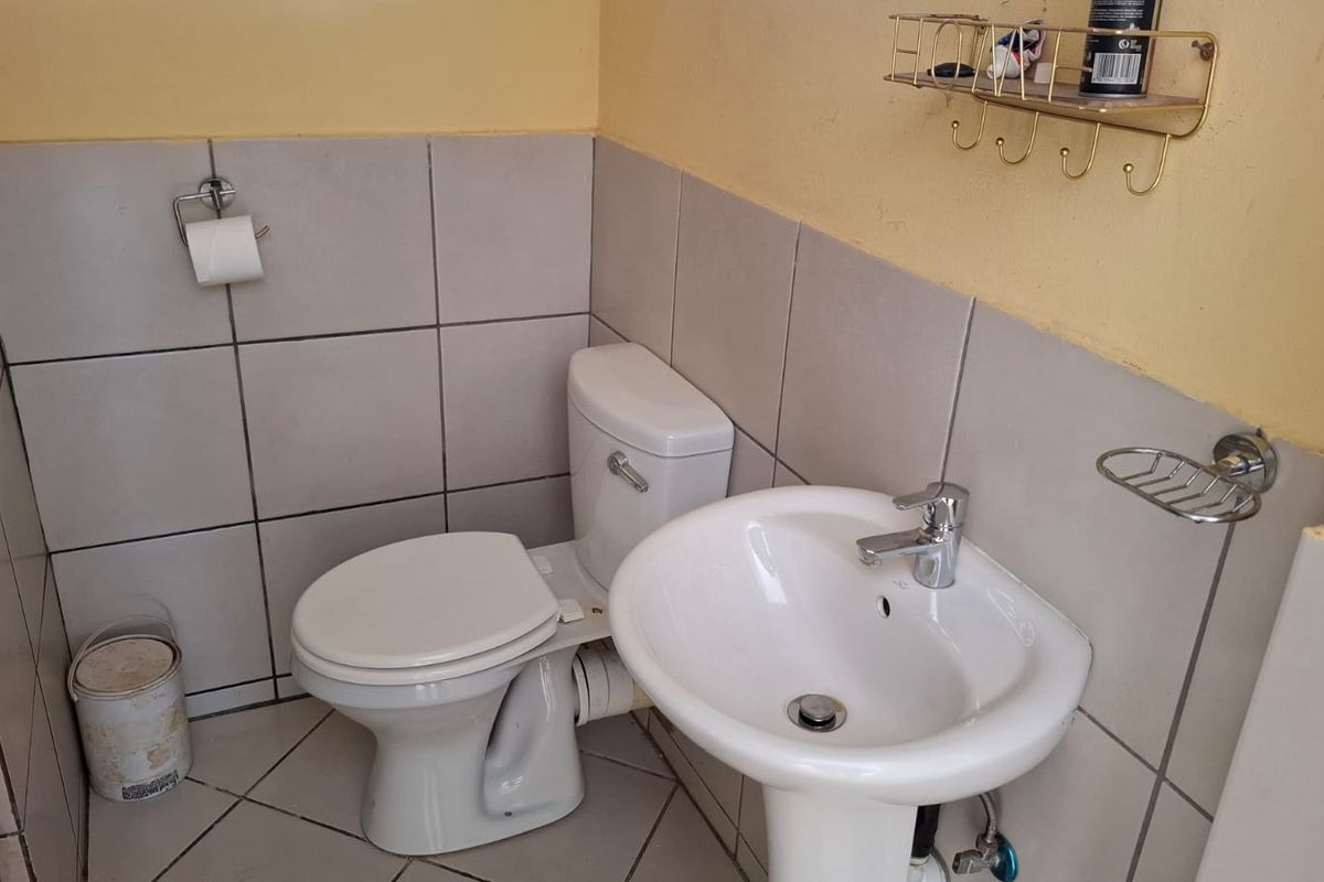 House For Sale – Prime Investment Opportunity in Kempton Park - Photo 3