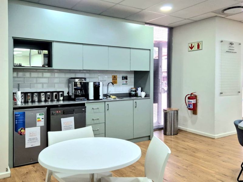 Modern Office Space at Centurion Mall – Work Where Business Happens - Photo 2