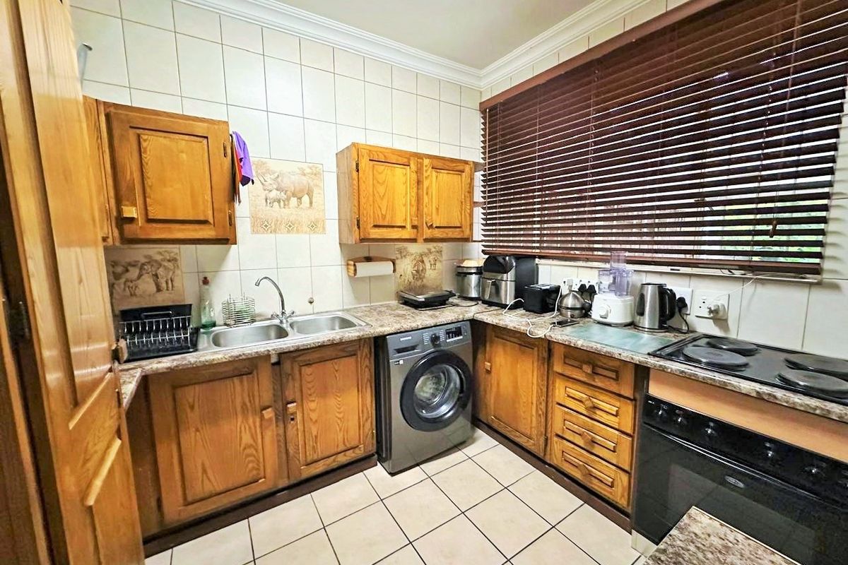 This is the one ! ! !   All you need is the key ! ! ! - Photo 2