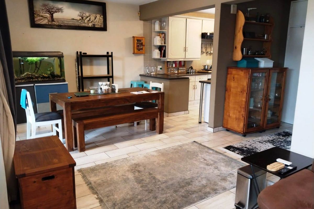 Spacious Duplex in Complex of Four Units - Photo 5