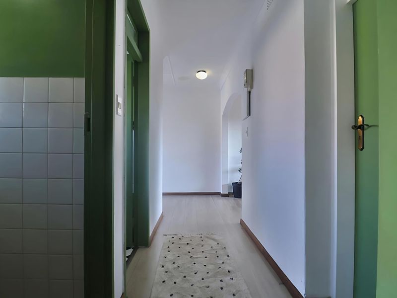 Spacious 2 Bedroom Apartment for Sale in the Heart of Linden - Photo 8