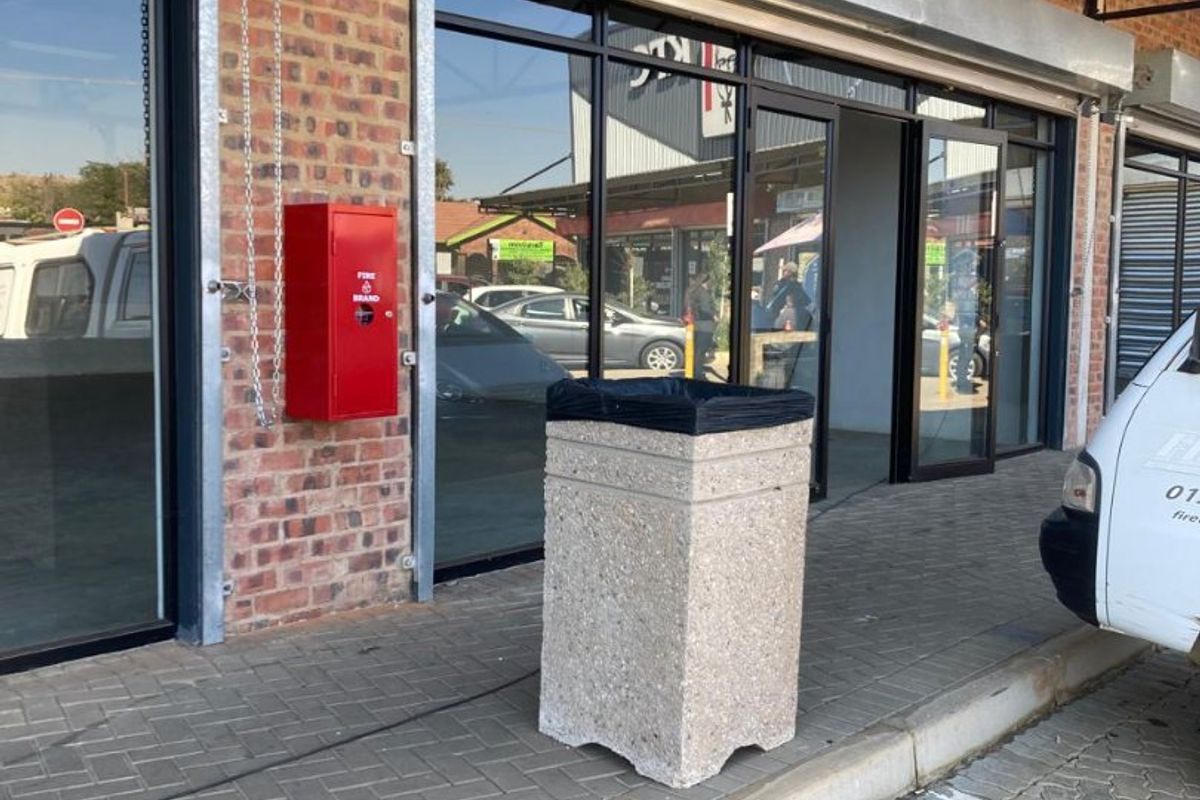 Prime Business Opportunity in Daspoort, Pretoria! - Photo 2