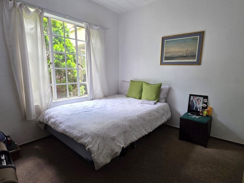 Charming 2-Bedroom Garden Unit – Peaceful Living with Great Features! - Photo 5